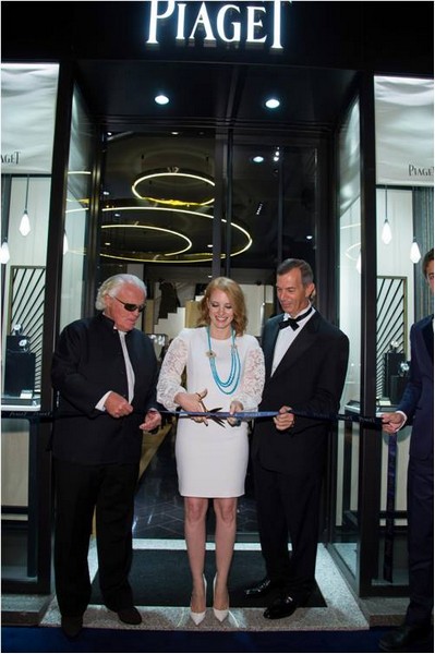 Jessica Chastain Shines Bright At The Opening Of First Piaget Boutique In Italy